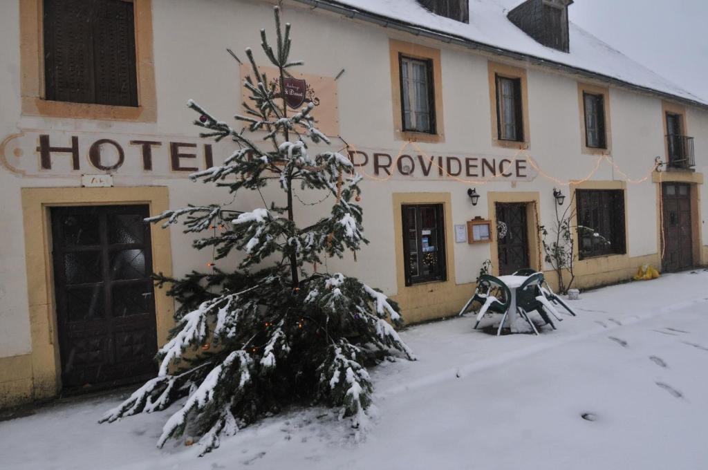 Auberge De La Providence Saint-Donat Exterior foto